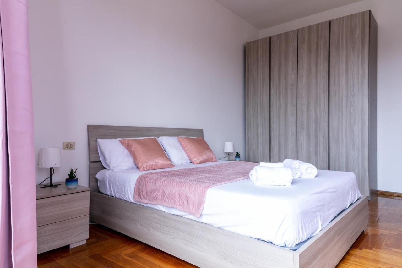 Dehomes - Luxury Grand Suite Milan Exterior photo