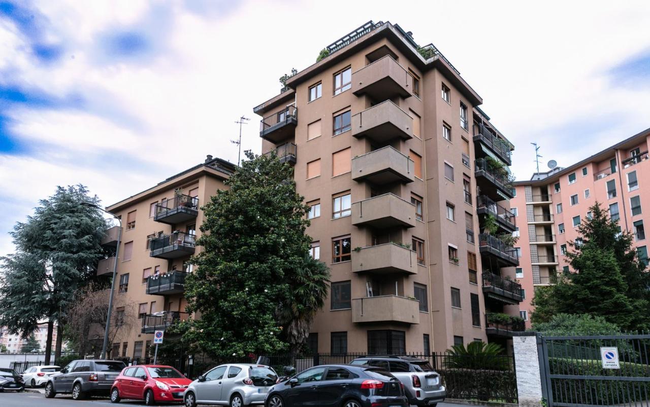 Dehomes - Luxury Grand Suite Milan Exterior photo