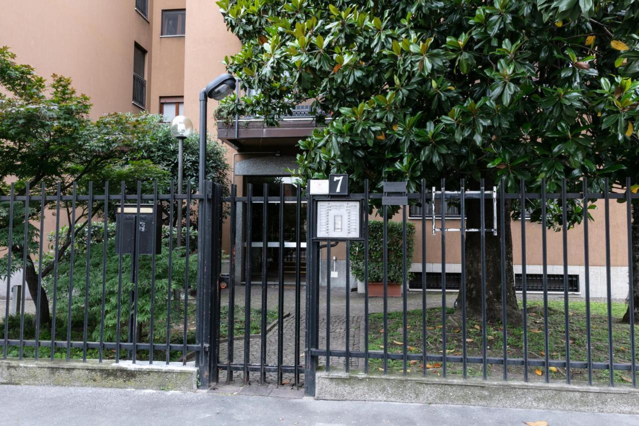Dehomes - Luxury Grand Suite Milan Exterior photo